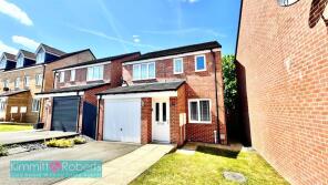 39, Whitethroat Close, Houghton Le Spring DH5 0GB
