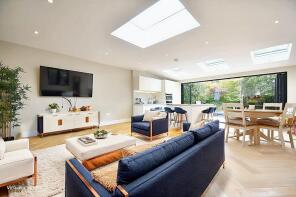 54 Rowan Cottage, Chalfont Road, Beaconsfield HP9 2QP