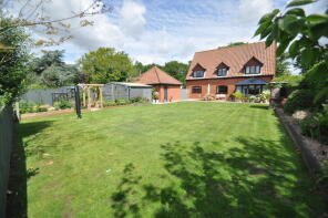 Field View, The Street, Halesworth IP19 0JY