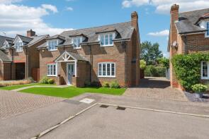 32, Gardeners Close, Bedford MK45 2DY
