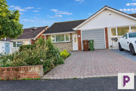 Lonsdale Drive, Rainham, Gillingham, Kent, ME8