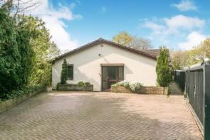 The Dales, Low Hill, Dunham On The Hill, Frodsham WA6 0NS