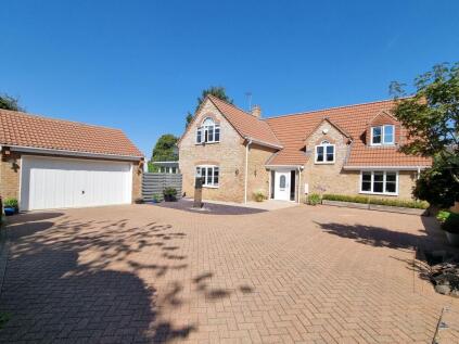 Welmore Road, Glinton, Market Deeping, PE6