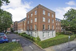 32, Peel Court, College Way, Welwyn Garden City AL8 6DG