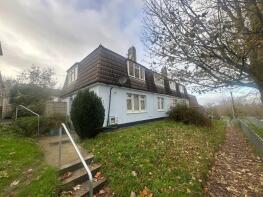37, Roman Way, Plymouth PL5 2DT
