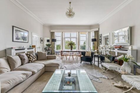 Portnall Drive, Wentworth Estate