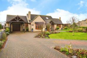 Mijeshe, Elm Grove, Carterton OX18 3NF