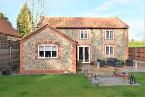 Bellas Barn, The Loke, Norwich NR11 8RJ