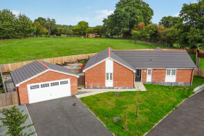 2, Weavers Rise, Wrexham LL14 5EG
