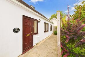 2, The Vineyard, Yarmouth PO41 0XE