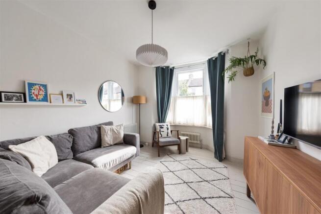 Cann Hall Road, E11