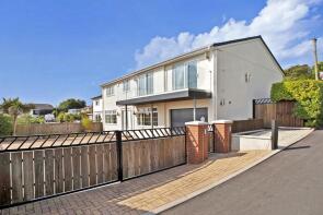 7, Kenbury Crescent, Exeter EX6 8RQ