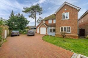 4, Willowmead Close, Runcton, Chichester PO20 1NH