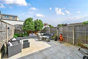 4, Rowan Close, Brighton BN41 2PT