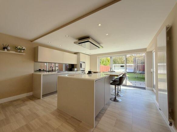 Family Dining Kitchen