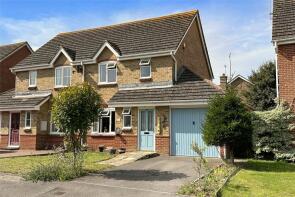 36, May Close, Littlehampton BN17 5TF