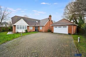 3, Tall Pines Close, Hornchurch RM11 3GL
