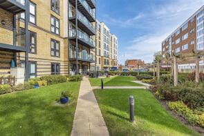 Flat 49, Allingham Lodge, Southfields Road, Eastbourne BN21 1AF