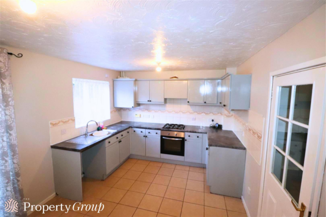 8 Ansell Drive  (12).png