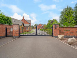 4, Albert Close, Lutterworth LE17 5FX