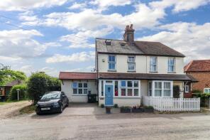 Hedgeside, Bucks Hill, Kings Langley WD4 9AT