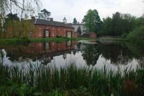 6, Clive House, Rhiews Crossroads To Longslow Junction, Styche, Market Drayton TF9 3RB