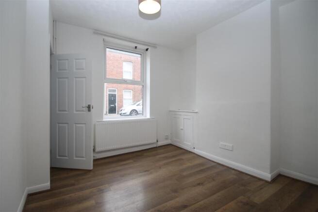 sitting room main.JPG