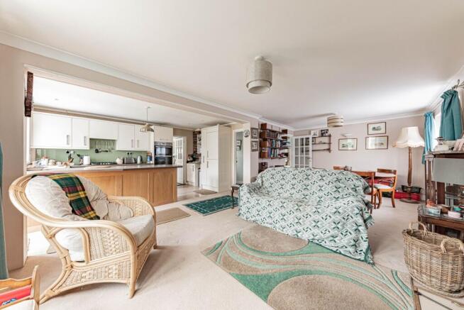 Living Room/Dining Room/Kitchen (1)