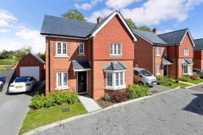 49, Hewitts Road, Cranleigh GU6 8US
