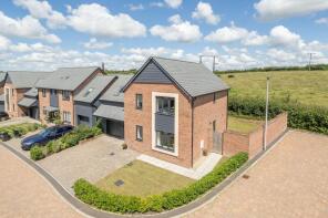 33, Sanders Lea, Crediton EX17 4BL