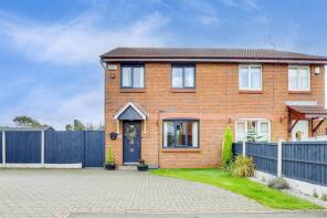 32, Clover Fields, Nottingham NG14 6PN