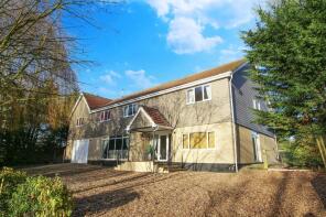 Lothlorien, Thuxton, Norwich NR9 4QJ