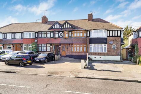 Chigwell Road, Woodford Green, IG8