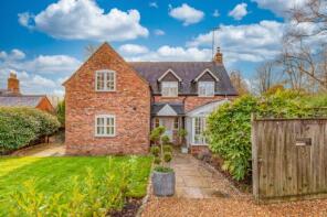 11 Kelmscott House, High Street, Towcester NN12 8SN