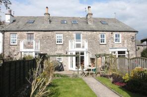 2, Hale Green, Hale, Milnthorpe LA7 7BJ