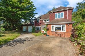 28, Pincroft Wood, Longfield DA3 7HB