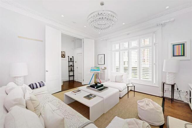 37 Lower Belgrave Street Hi-14.jpg