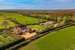 Buryfield, Bury Lodge Lane, Hambledon PO7 4SQ