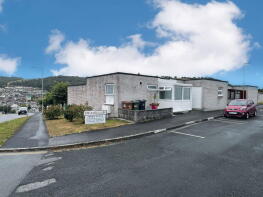 82, Stamford Close, Plymouth PL9 9SG