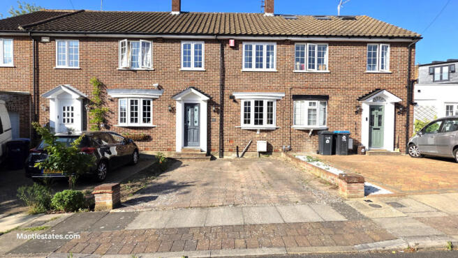 3 Bedroom Terraced house For Sale