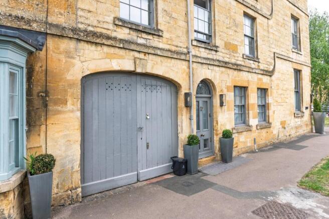 Bank Cottage Front