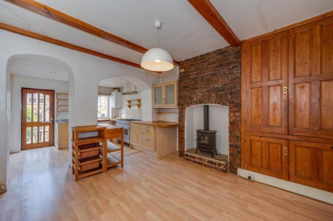 KITCHEN, DINING ROOM AND LOUNGE