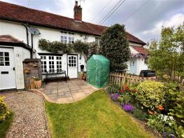 2, Malting Cottages, Deynes Road, Saffron Walden CB11 3LQ