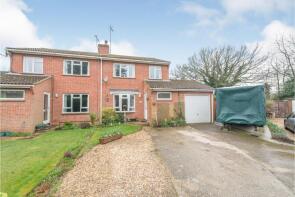 8, Hudsons Meadow, Hound Green, Hook RG27 8LW