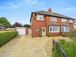 8, Kingston Crescent, Bridlington YO15 3NL