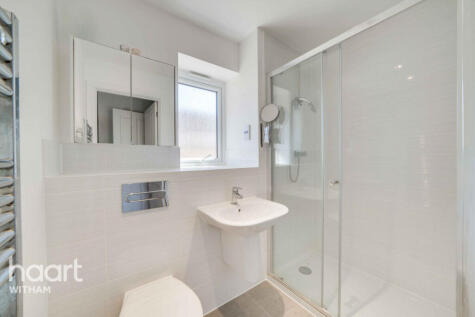 Brown Close, Witham