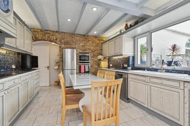 99 Bronallt Road, Hendy, Pontardulais, SA4 0UD