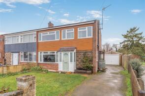 23, Newcombe Close, Banbury OX15 4RN