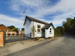 Rose Lodge, Middle Street, Driffield YO25 4UF
