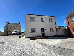 41, Lle Crymlyn, Neath SA10 6FZ